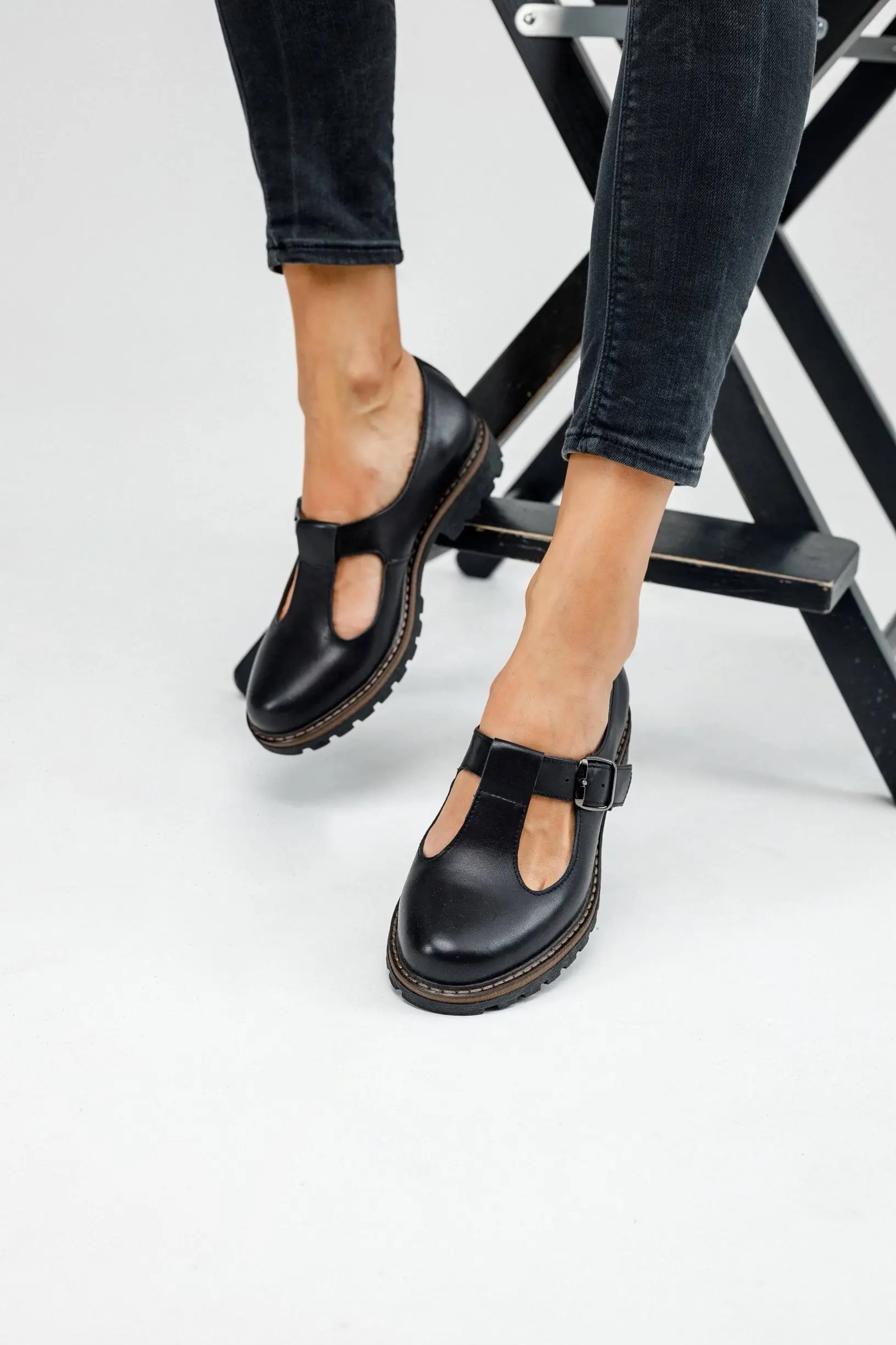 Black Leather T-strap Mary Jane Flats Black Leather T-strap Mary Jane Flats